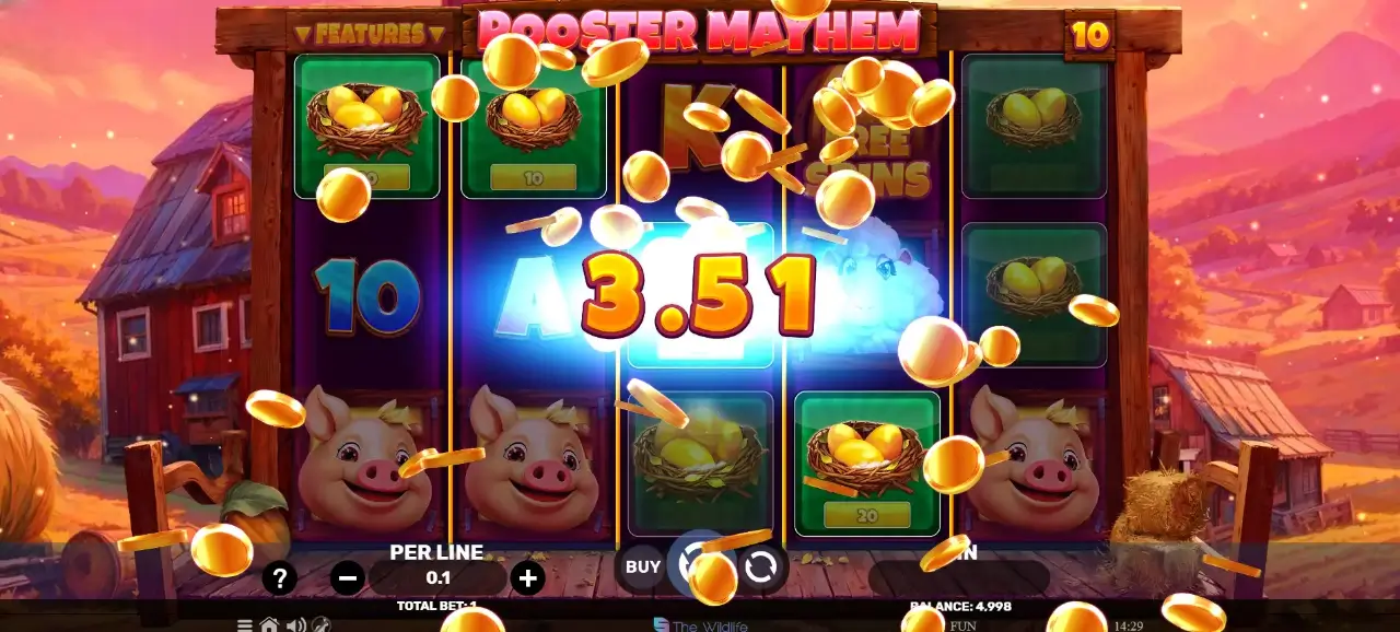 Rooster Mayhem Game Screenshot